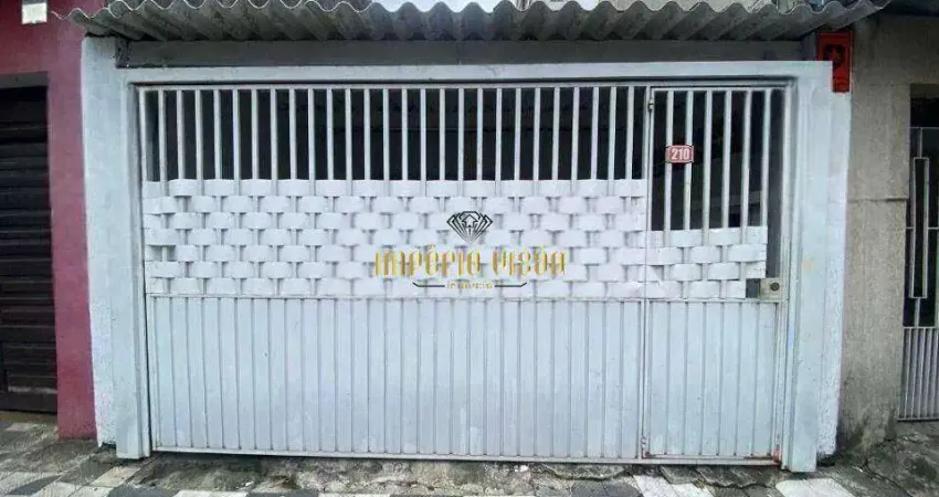 Casa à venda com 2 Dormitórios, sendo 1 Suíte, Cozinha, Sala e 1 Vaga de garagem no Centro de Suzano - Suzano-SP