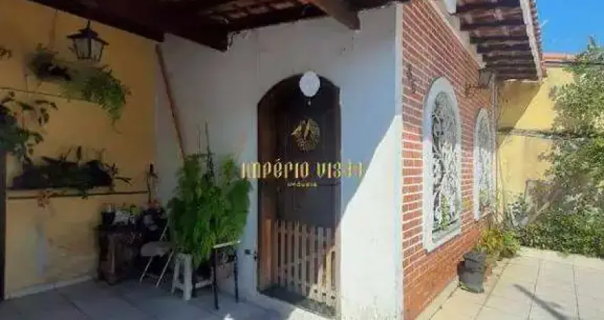 Casa à Venda com 4 Dormitórios, sendo 2 Suítes e Despensa na Vila Paulina - Suzano - SP.