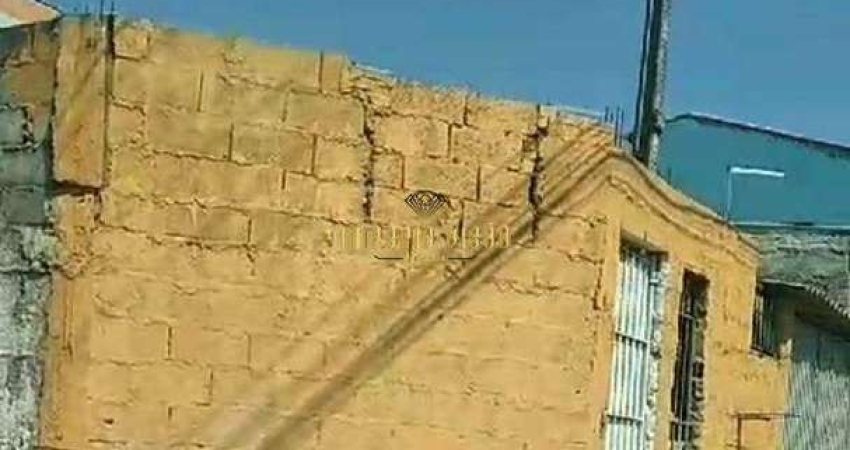 Casa à venda com 2 Dormitórios e Amplo Quintal - Casa Branca - Suzano - SP