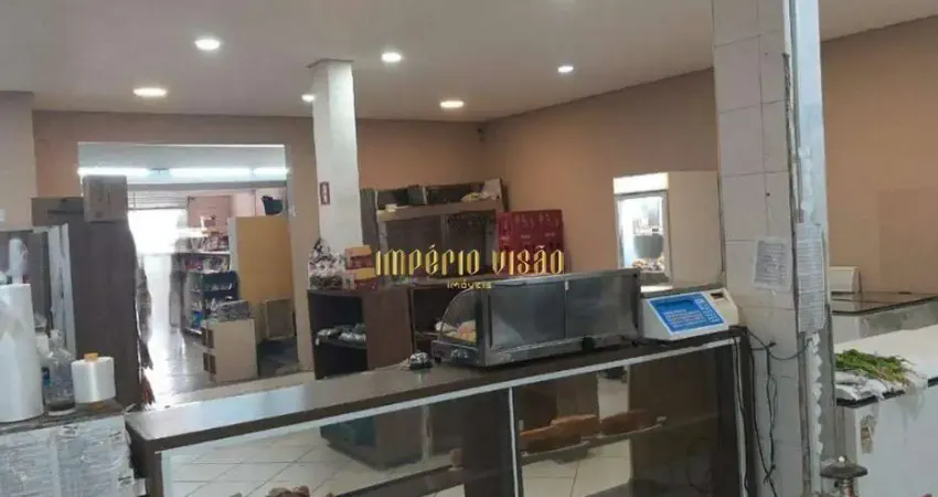 Ótima Casa Comercial à venda com 3 imóveis residenciais, escritório e cozinha completa com maquinários no Jd. Casa Branca - Suzano - SP