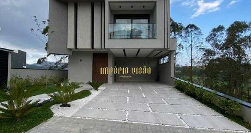 Casa de Alto Padrão à venda com 3 Suítes, Espaço gourmet e Piscina com borda infinita no condomínio Aruã Brisas 2 - Mogi das Cruzes-SP