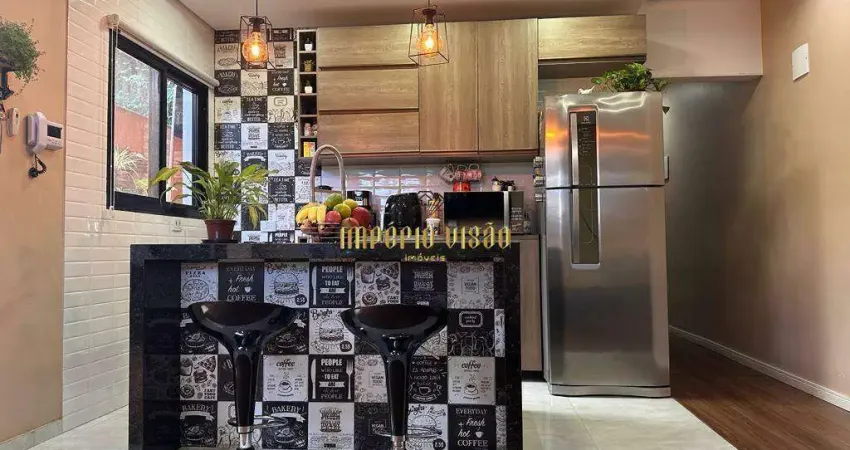 Casa á Venda com excelente acabamento, com algumas mobílias, 4 Dormitórios, sendo 1 Suíte e Área grande com churrasqueira e banheiro.