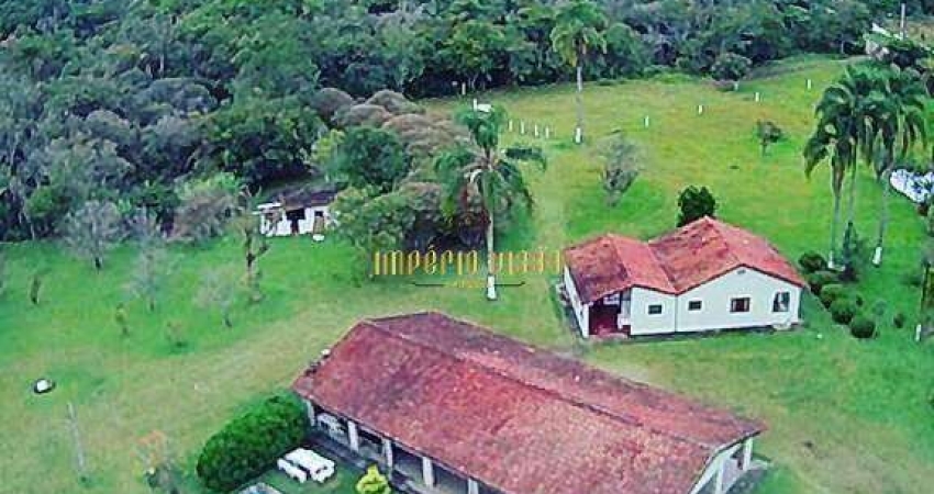 Chácara de 24.000 m² à venda no bairro Quatinga - Mogi das Cruzes-SP.