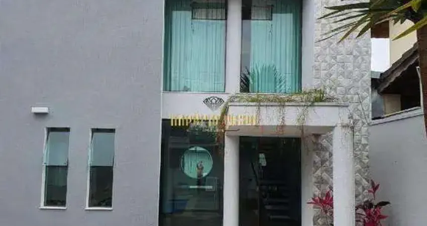 Sobrado de Alto Padrão com 3 suítes à venda na Vila Oliveira - Mogi das Cruzes-SP.