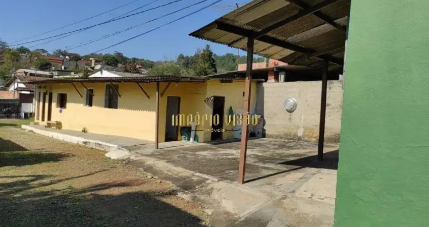Casa à venda com 2 Dormitórios, Salão de festas e Churrasqueira no Centro de Ouro Fino Paulista - Ribeirão Pires - SP