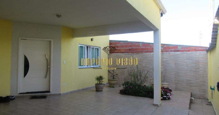 Casa à Venda no bairro Jardim Casa Branca em Suzano-SP.