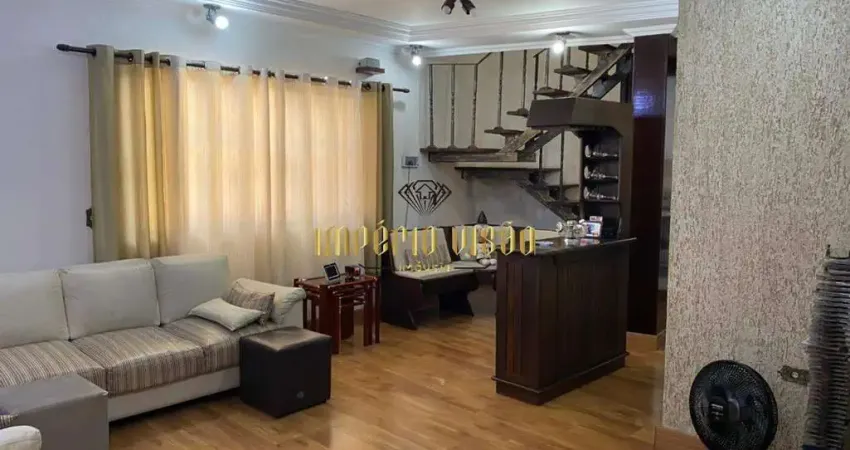 Sobrado à venda com 3 Dormitórios, sendo 1 Suíte com Banheira, Closet e Churrasqueira no centro de Poá-SP