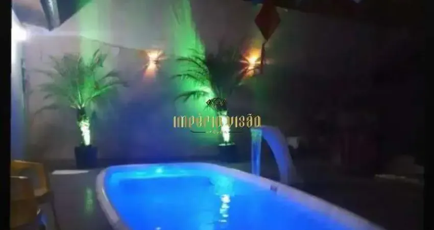 Casa térrea com 4 suítes e guarda roupas, piscina em Poá SP