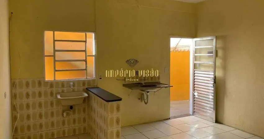 Casa compartilhada com 1 Dormitório para locação no bairro Vila Urupês - Suzano-SP