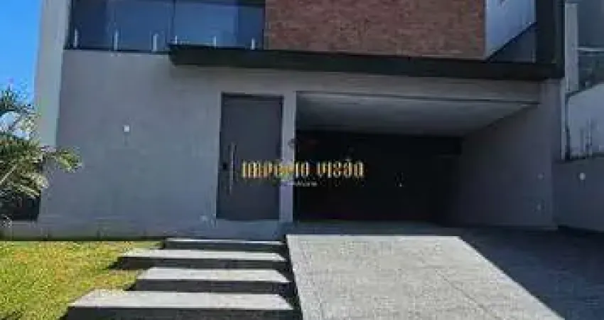 Sobrado de condomínio à venda com 4 suítes, área gourmet com piscina no Residencial Real Park - Arujá/SP