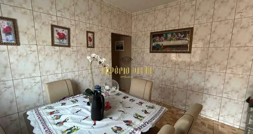 Casa à Térrea a Venda com 2 Dormitórios sendo 1 Suíte no Jardim Casa Branca em Suzano-SP