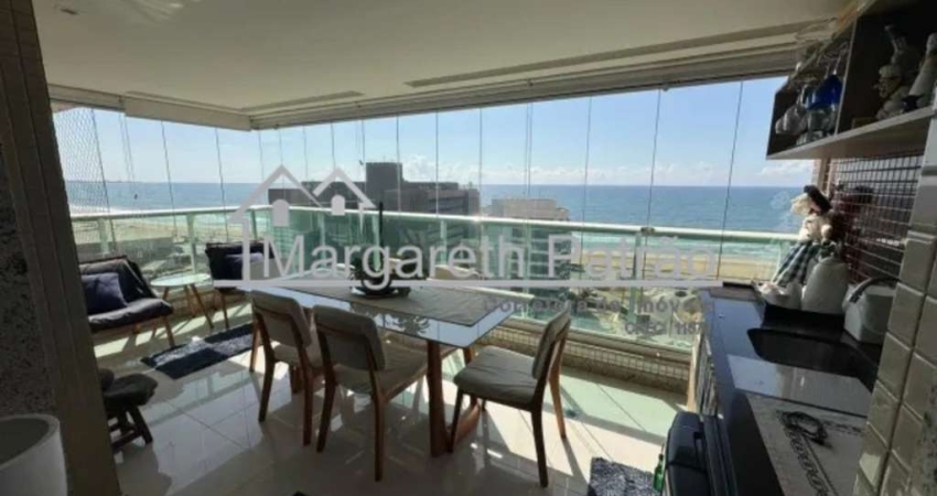 Apartamento mobiliado com 3 Suítes, vista mar, varanda gourmet e 3 vagas de garagem soltas em Armação.