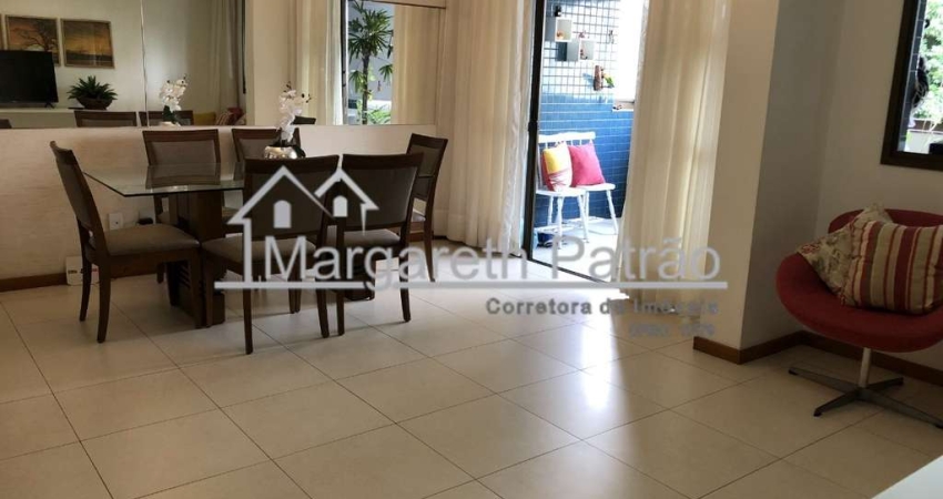 Apartamento com 02 suítes no bairro Itaigara.