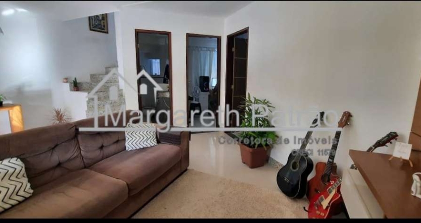 Excelente casa 04 quartos em Stella Maris em condomínio fechado.
