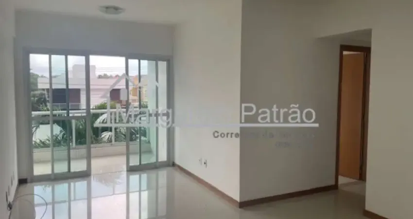 Amplo apartamento de 03 quartos com suíte nascente em Buraquinho
