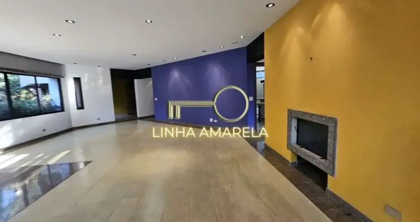 Apartamento espaçoso à venda com 350m², sendo 4 suítes com 4 vagas