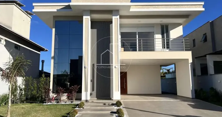 Casa Alto Padrão para Venda em Florianópolis, São João do Rio Vermelho, 4 dormitórios, 3 suítes, 4 banheiros, 2 vagas