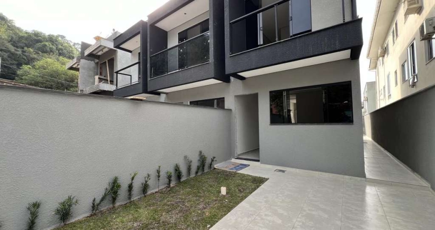 Casa / Sobrado para Venda em Florianópolis, Ingleses do Rio Vermelho, 2 dormitórios, 2 suítes, 2 banheiros, 1 vaga