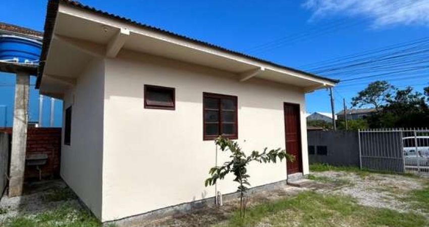 Casa para Venda em Florianópolis, São João do Rio Vermelho, 2 dormitórios, 1 banheiro, 1 vaga