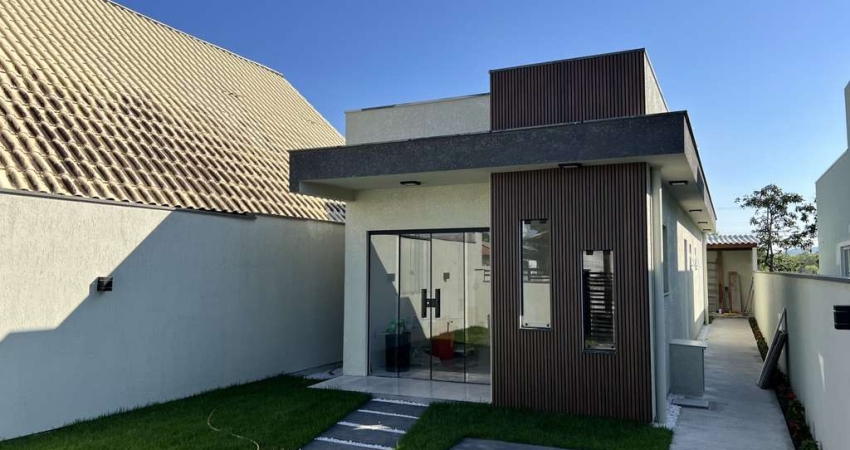 Casa para Venda em Florianópolis, São João do Rio Vermelho, 2 dormitórios, 1 suíte, 2 banheiros, 1 vaga