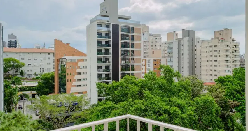 Apartamento para Venda em Florianópolis, Centro, 3 dormitórios, 1 suíte, 2 banheiros, 1 vaga