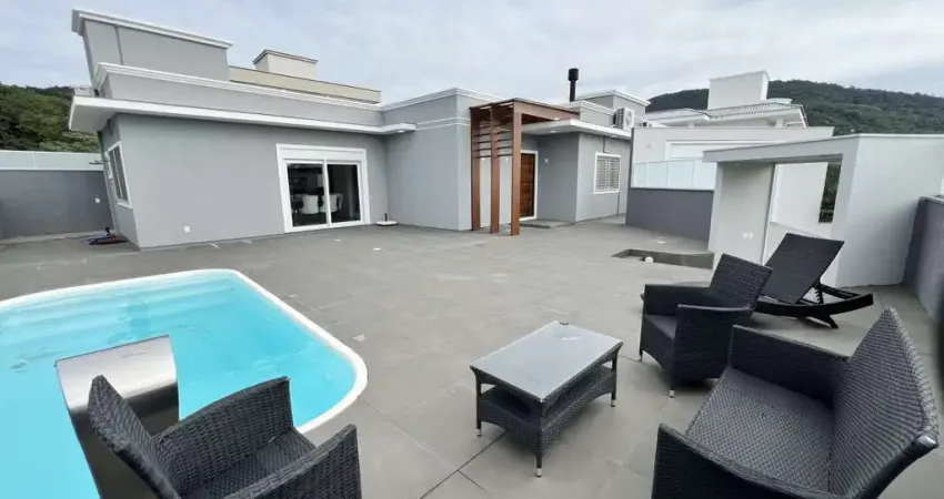 Casa Alto Padrão para Venda em Florianópolis, Ingleses do Rio Vermelho, 3 dormitórios, 2 suítes, 3 banheiros, 4 vagas