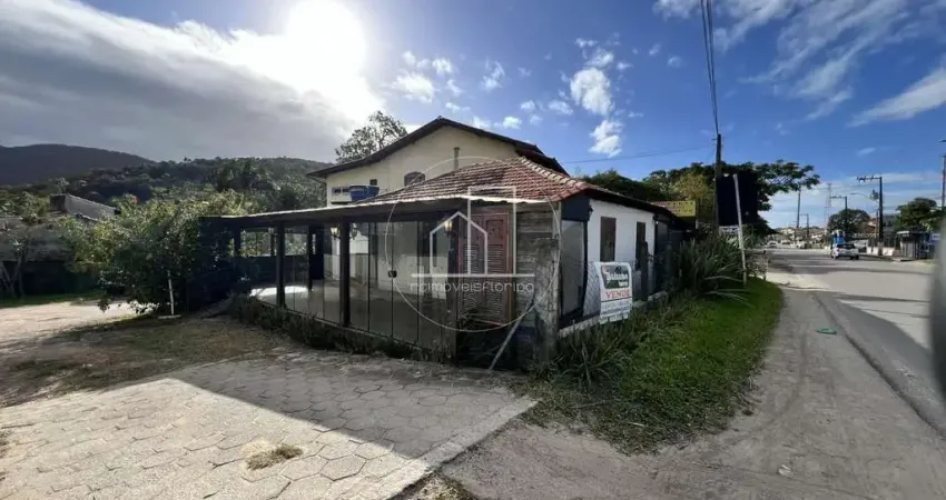 Casa para Venda em Florianópolis, São João do Rio Vermelho, 3 dormitórios, 3 banheiros, 6 vagas