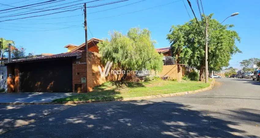 Casa com 4 quartos à venda na Rua Doutor Euclides Vieira, 295, Parque São Quirino, Campinas