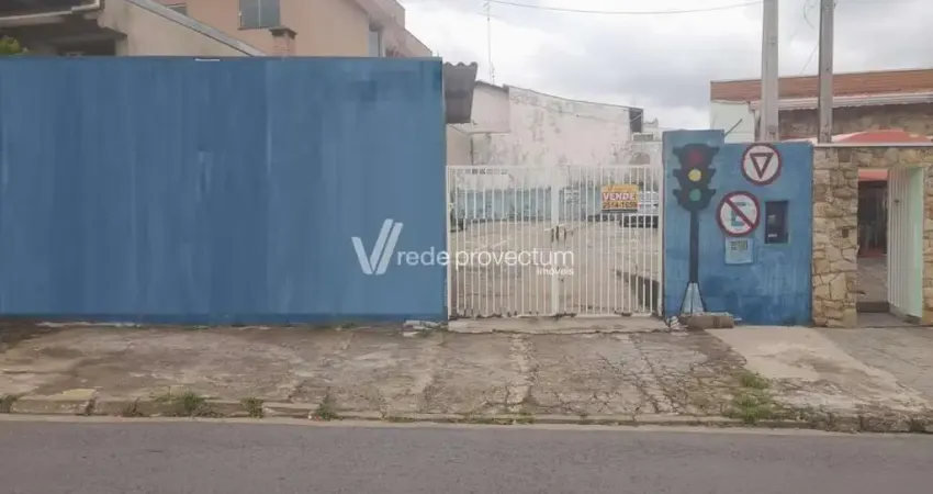 Terreno comercial à venda na Rua Santa Cruz das Palmeiras, 923, Jardim Nova Europa, Campinas