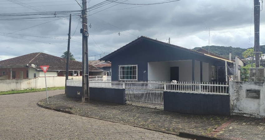 OPORTUNIDADE CASA PRONTA PARA MORAR