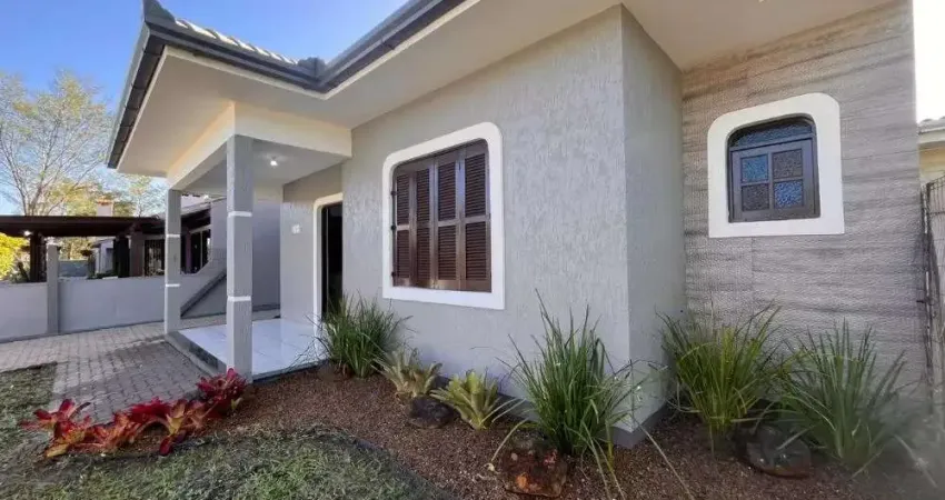 Belíssima  casa a poucas quadras do mar no balneário de  nova ttramandaí