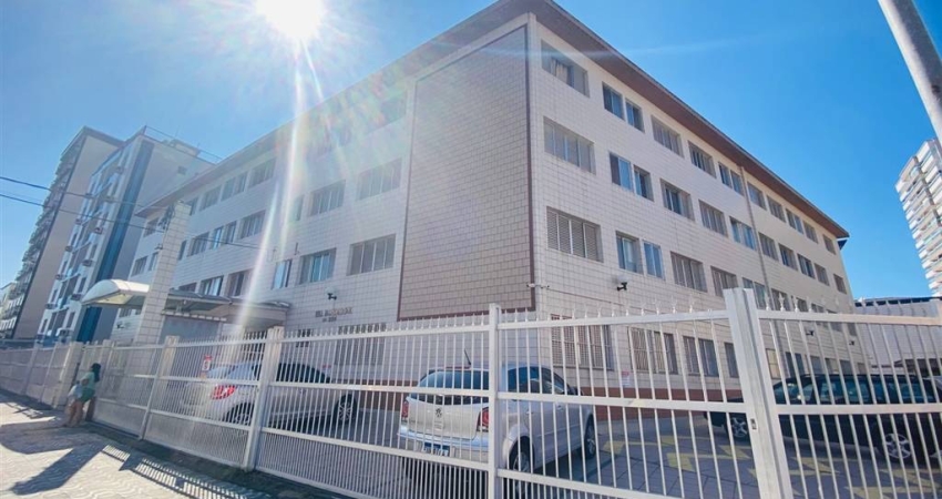 KITNET NO BOQUEIRÃO, 26 M² DE ÁREA UTIL, VAGA DE GARAGEM COLETIVA