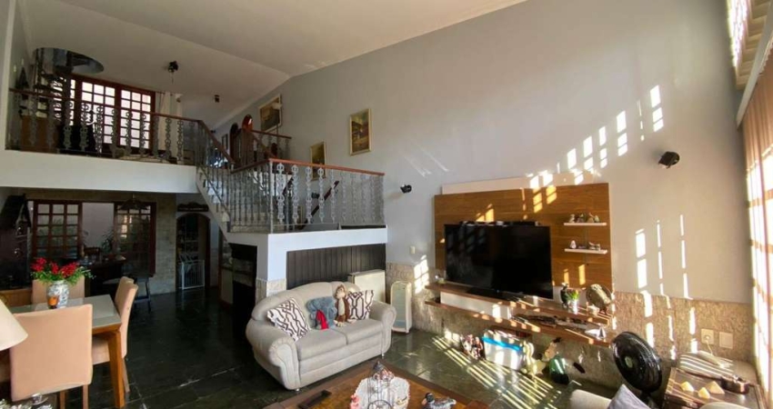 Casa para Venda em Nova Iguaçu, Posse, 4 dormitórios, 1 suíte, 5 banheiros, 4 vagas