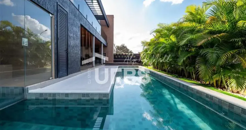 Sobrado à Venda no Condomínio Portal do Sol Green – Esquina, Projeto Exclusivo e 4 Suítes Plenas