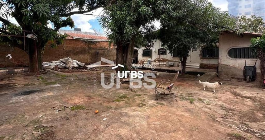 TERRENO COMERCIAL EM AVENIDA PRINCIPAL
