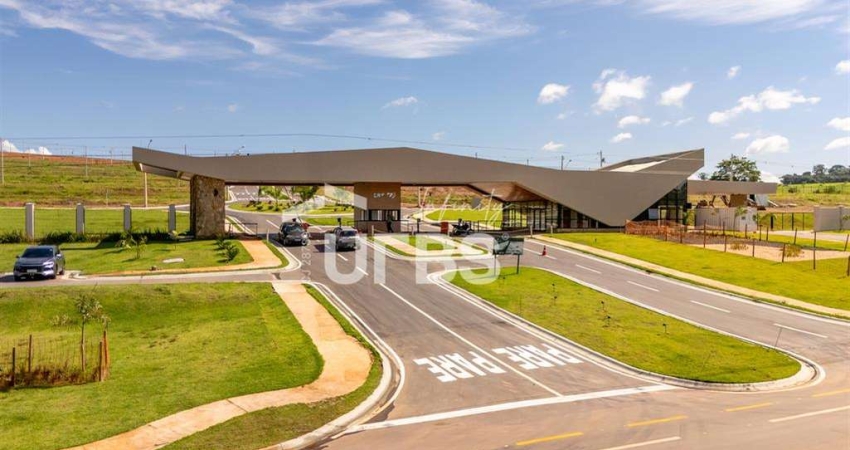 Terreno no Vinhas Flamboyant de 520m² meio de quadra.