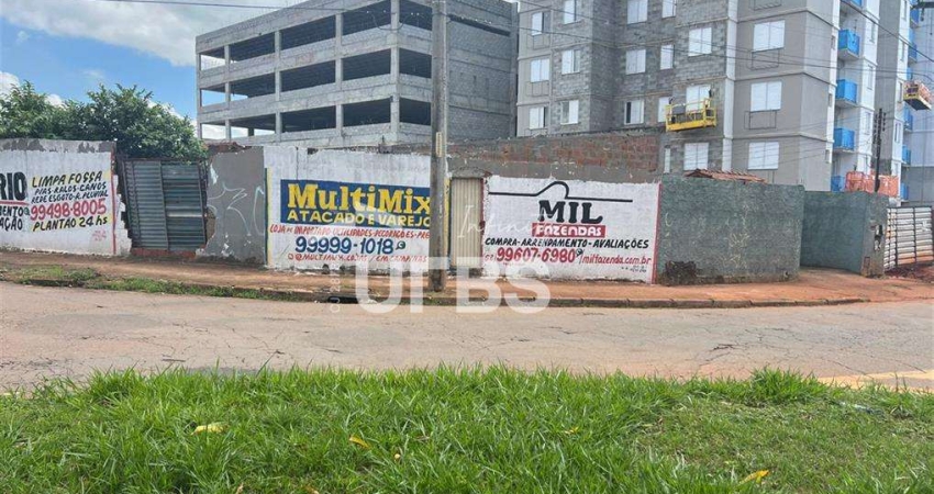 0 - Terreno Comercial