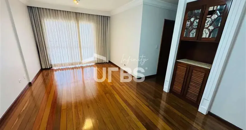 Apartamento de 115 m² privativos, 3 quartos sendo 1 suíte + dependência de empregada.