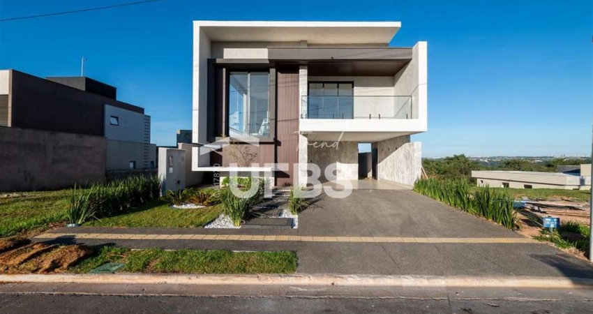 Sobrado de altíssimo padrão Jardins Capri  259m² de terreno 231m² de construção