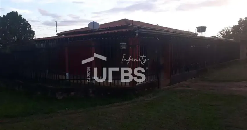 0 - Casa 3 quartos, sendo 1 suíte