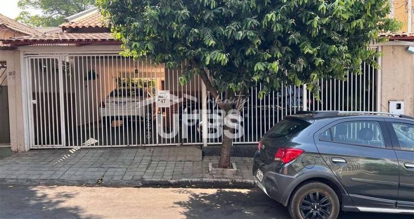 0 - Casa 5 quartos, sendo 3 suítes