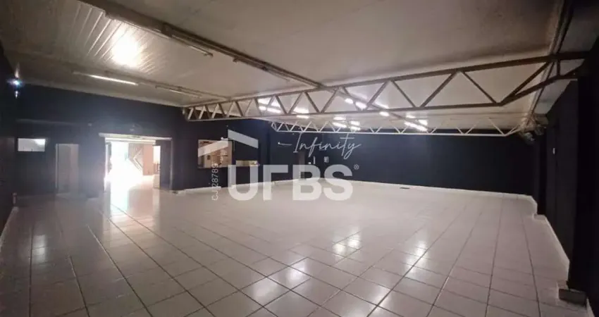 0 - Imóvel Comercial 3 quartos