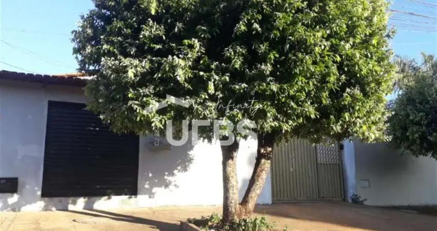 0 - Casa 2 quartos, sendo 1 suíte