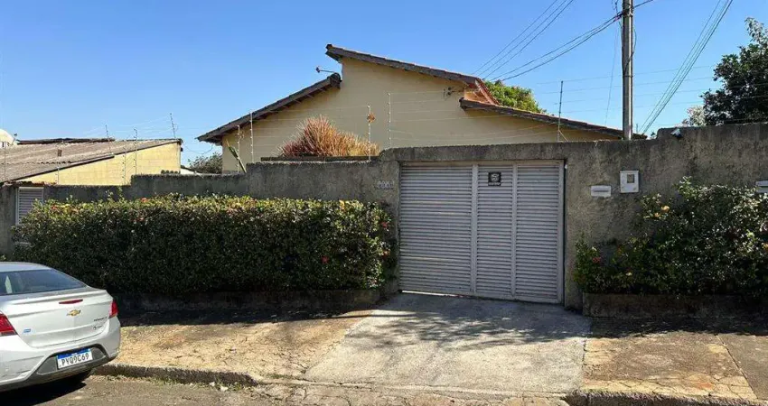 Casa com 3 quartos à venda na Rua 7, Vila Nossa Senhora Aparecida, Goiânia