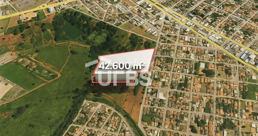 Terreno à venda na Avenida Itabaiana, Setor Central 2, Senador Canedo