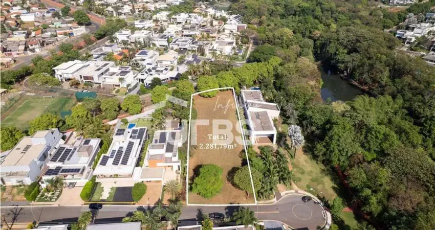 Exclusividade à Sua Espera: Terreno Espetacular no Jardins Paris, Goiânia!