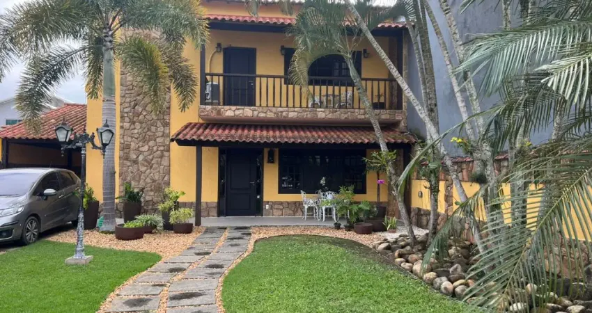 Viva o Sonho em Maricá: Casa de Alto Padrão com Lazer Completo!