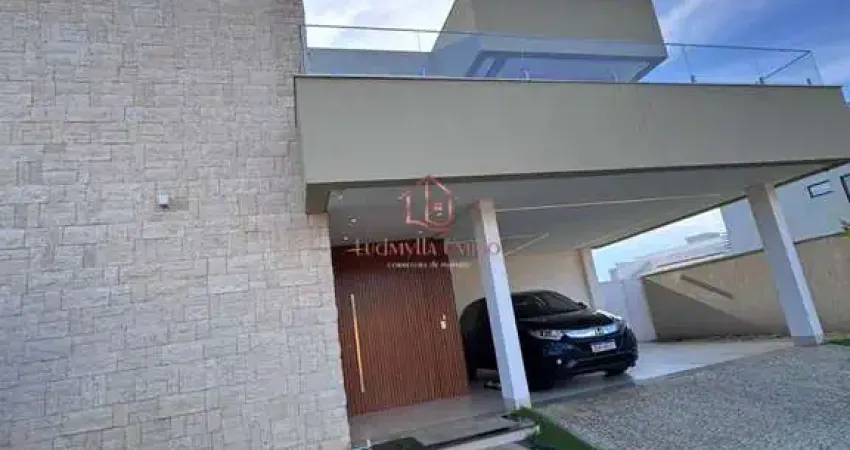 Casa no Alphaville 1 com 4 Suítes, Piscina, Home Cinema e Energia Solar
