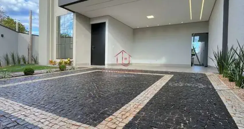 Casa de esquina na 1504 sul com piscina, 3 quartos e alto padrão