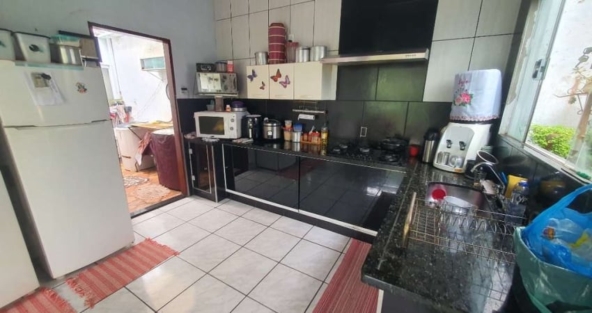 Excelente casa de vila para venda com 4 quartos, sendo 1 suíte, 134m²